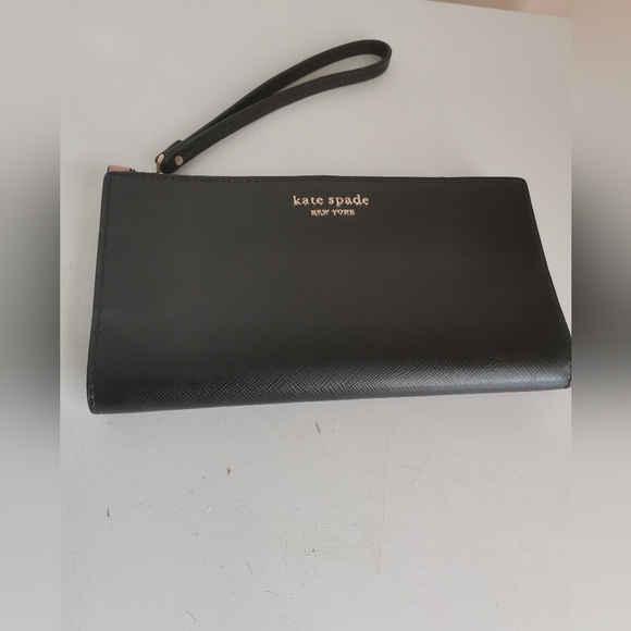 Kate Spade Sylvia Large Continental Black Wristlet - Picture 2 of 6